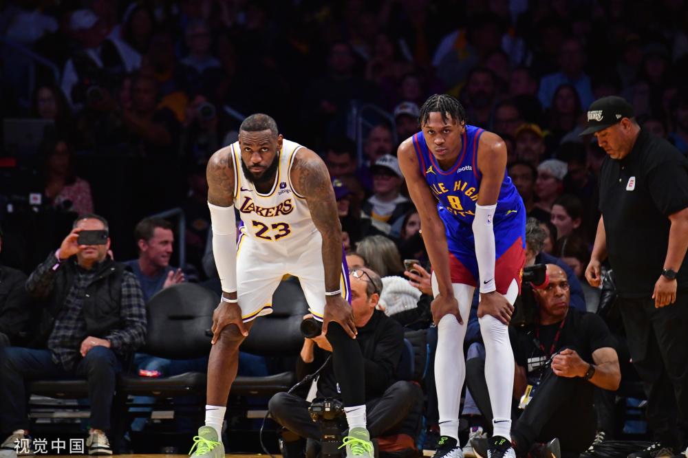 是一个巨大 是一个巨大